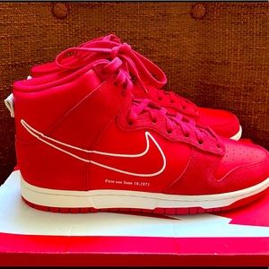 University Red/Sail Dunk High